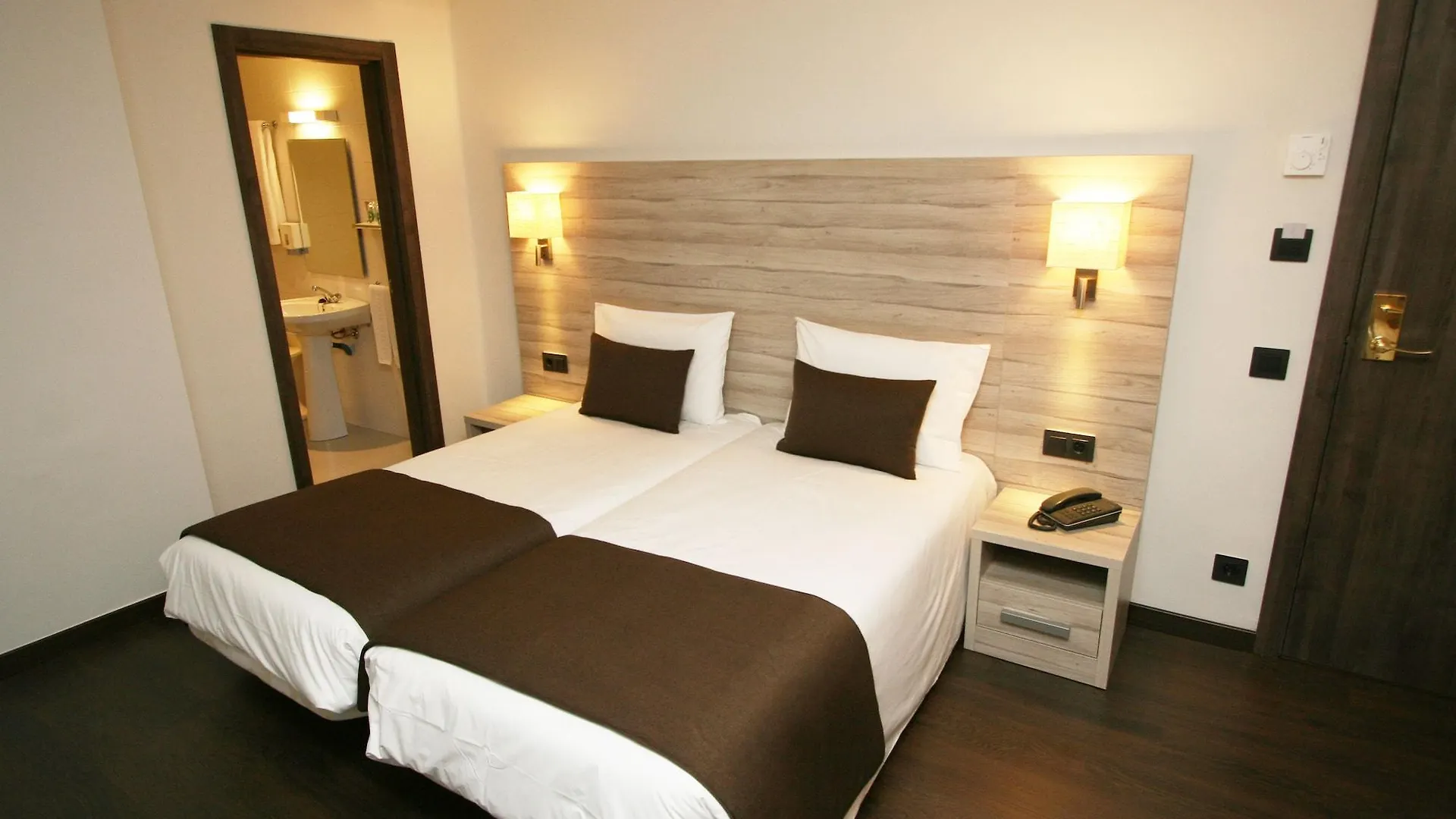 Hotel Pyrénées Andorre-la-Vieille
