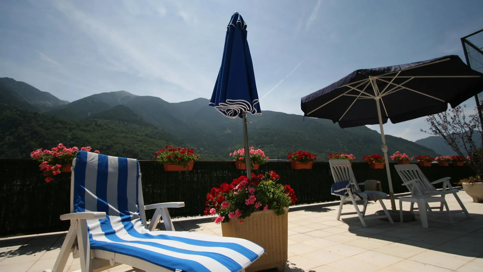 Hotel Pyrénées Andorre-la-Vieille