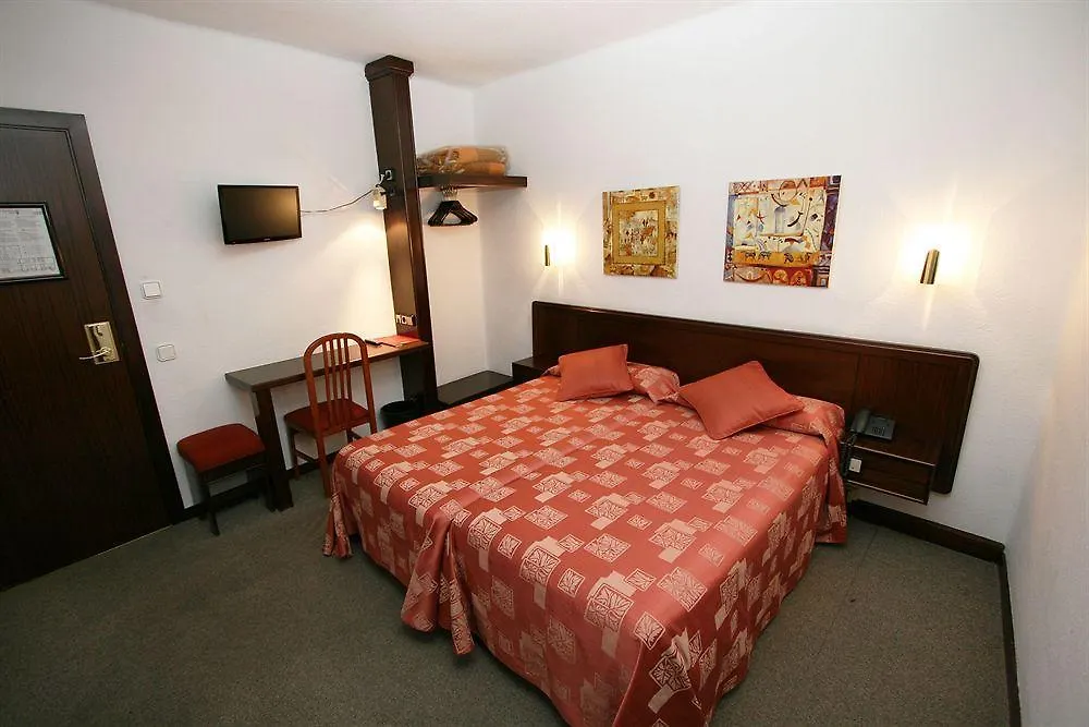 Hotel Pyrénées Andorre-la-Vieille