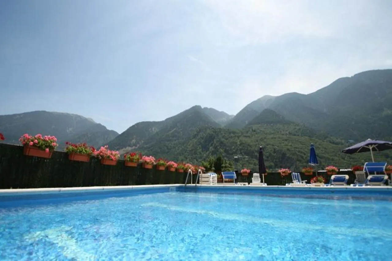 Hotel Pyrénées Andorre-la-Vieille