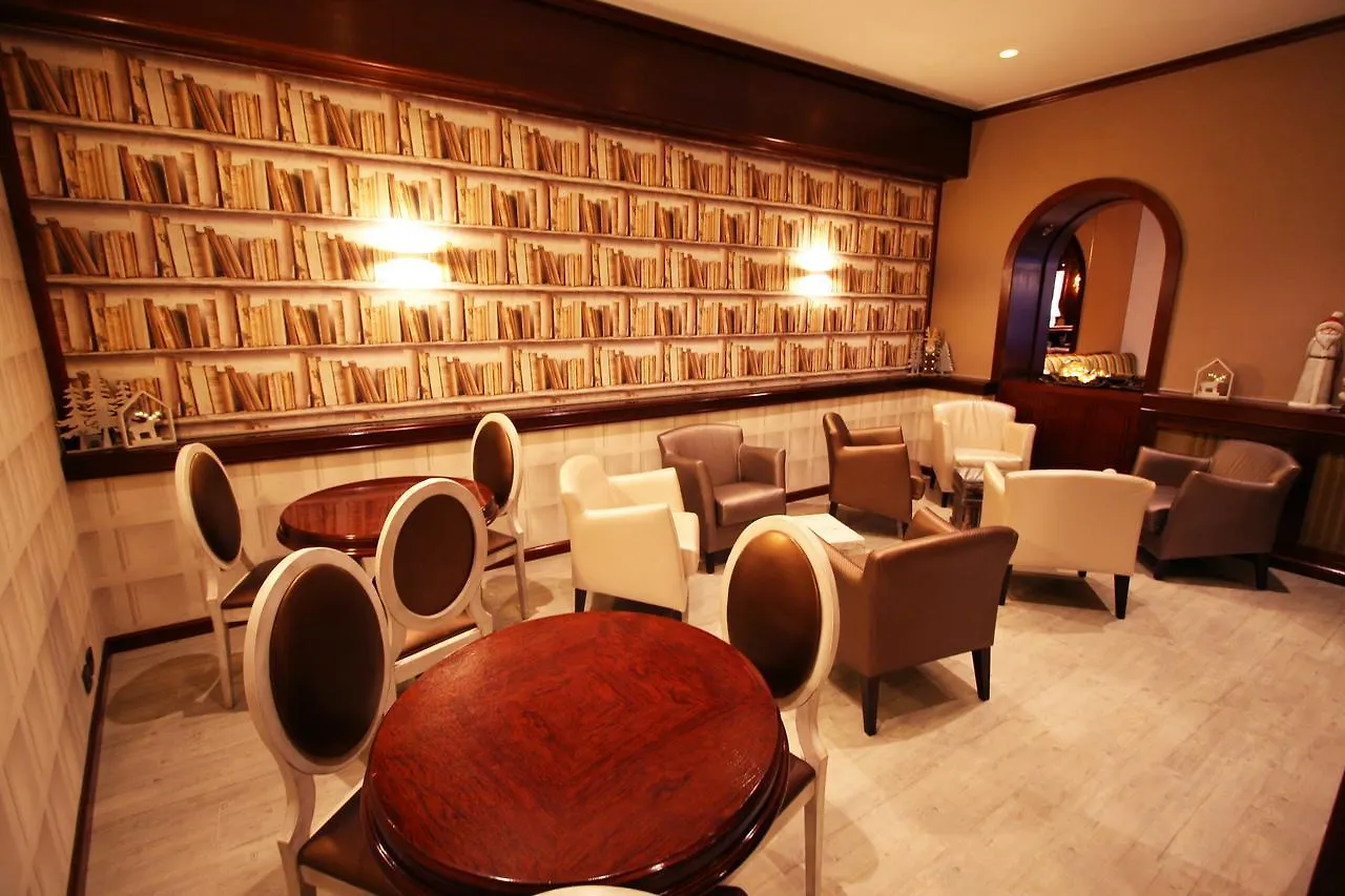 Hotel Pyrénées Andorre-la-Vieille